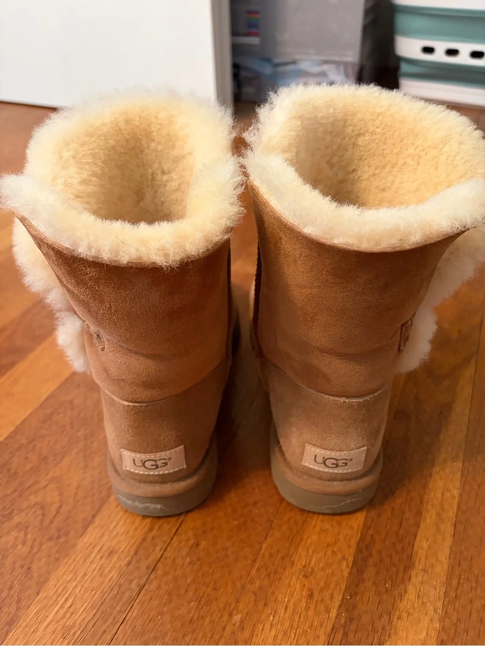 UGG Chestnut Shearling Button Short Winter Boots